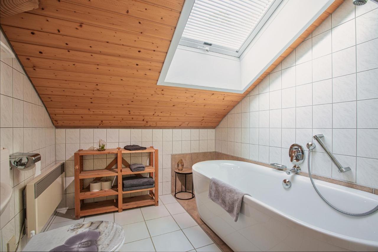 Ferienwohnung Stefan - Sauna - Terrasse - Mit Bettwaesche & Handtuecher Loßburg Eksteriør bilde
